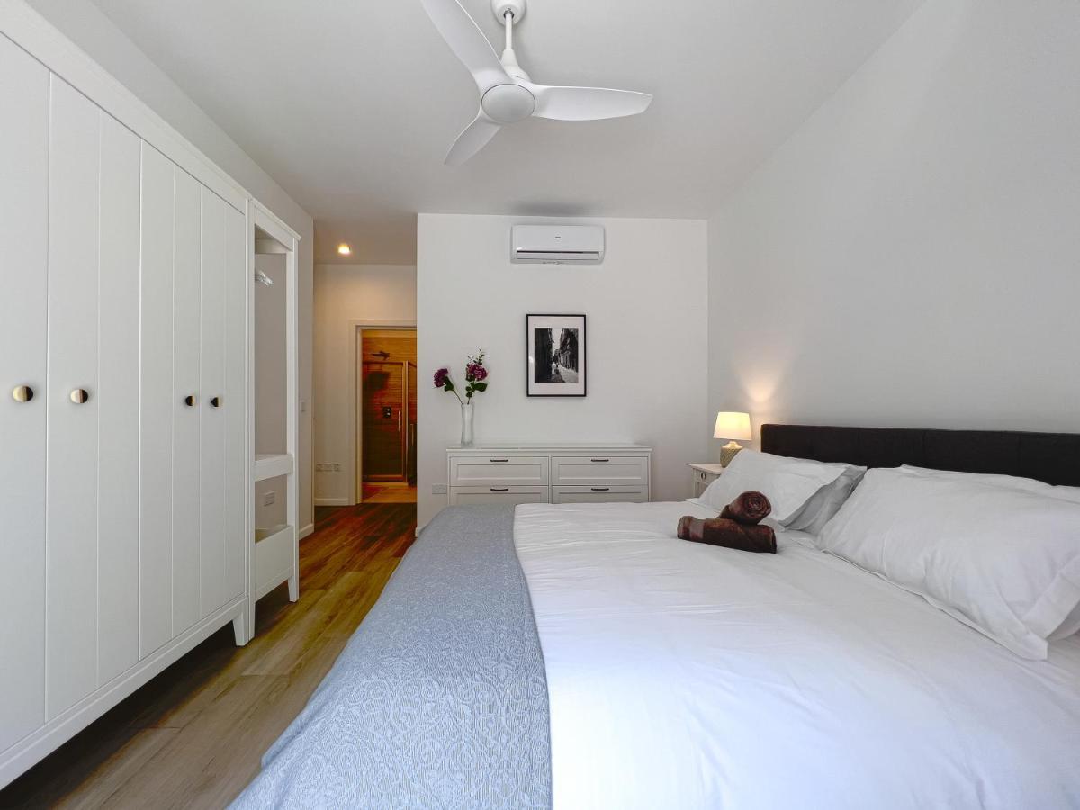 21 Townhouse In St Julians Apartment Saint Julian's Exterior photo